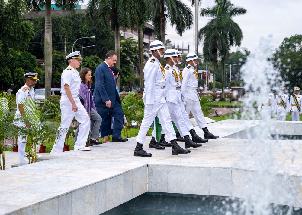 Commander, U.S. Pacific Fleet, Lay Wreath at the Skikha Anirban in Dhaka