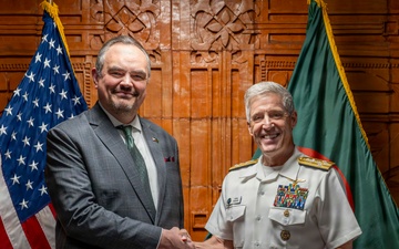 Commander, U.S. Pacific Fleet, Meets With U.S. Ambassador to Bangladesh in Dhaka