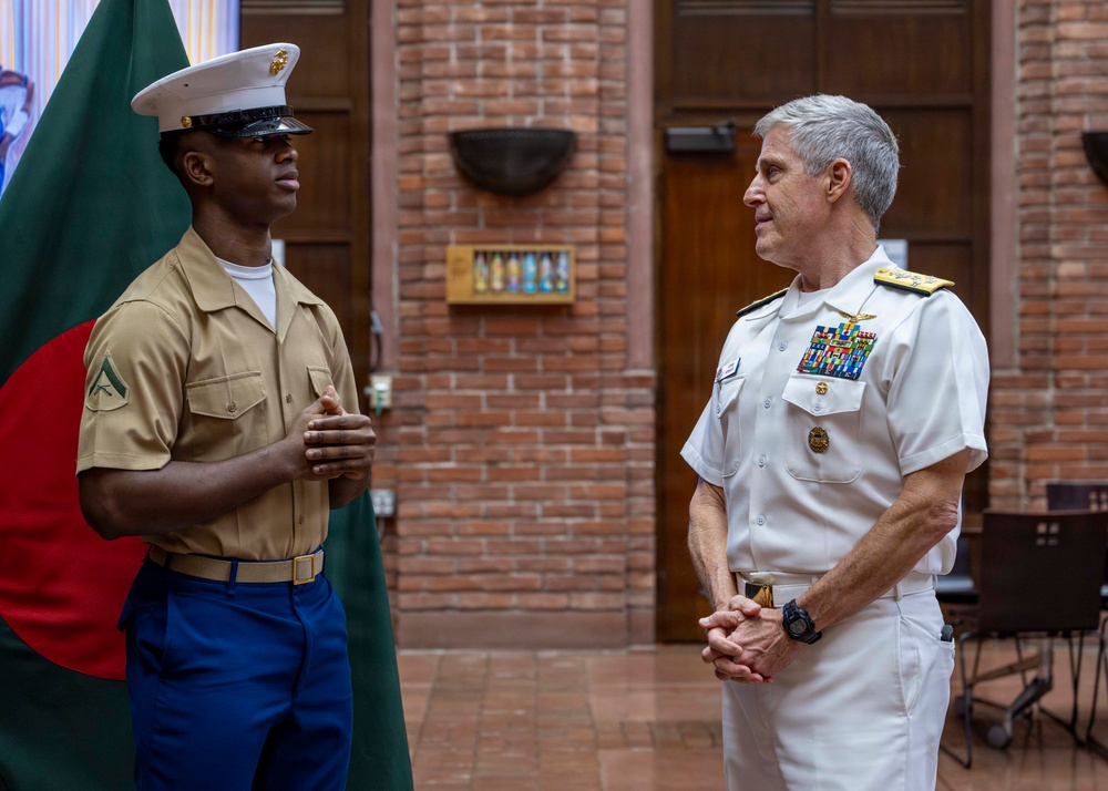 Commander, U.S. Pacific Fleet, Meets With Marine Security Detachment at U.S. Embassy in Dhaka