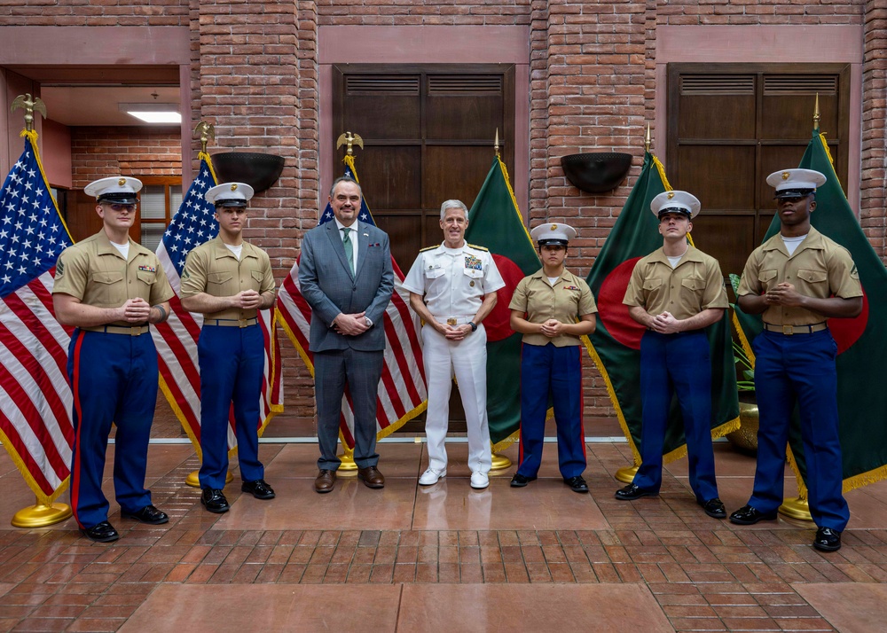 Commander, U.S. Pacific Fleet, Meets With Marine Security Detachment at U.S. Embassy in Dhaka