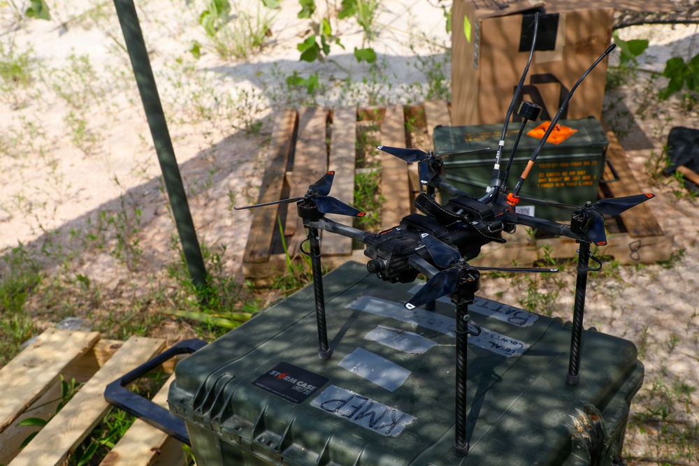 2ID/RUCD, Marines, strengthen lethality during FPV drone training