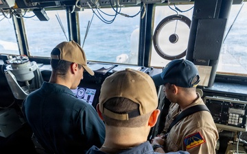 Bridge Operations Aboard USS Ross