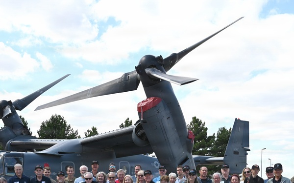 Supersonic stories: SR-71 Blackbird veterans visit RAF Mildenhall