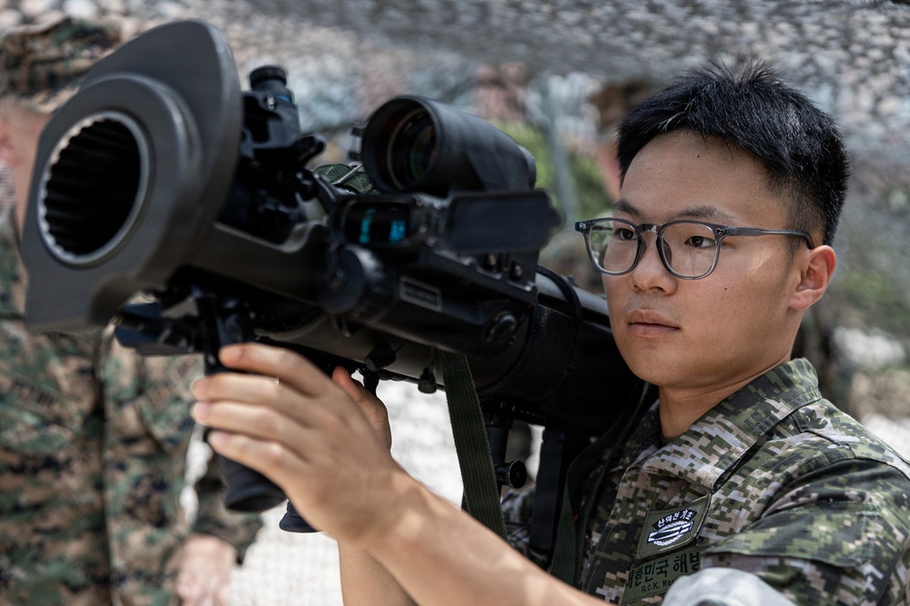 KMEP 26.2| U.S. Marines Conduct Static Weapons Showcase