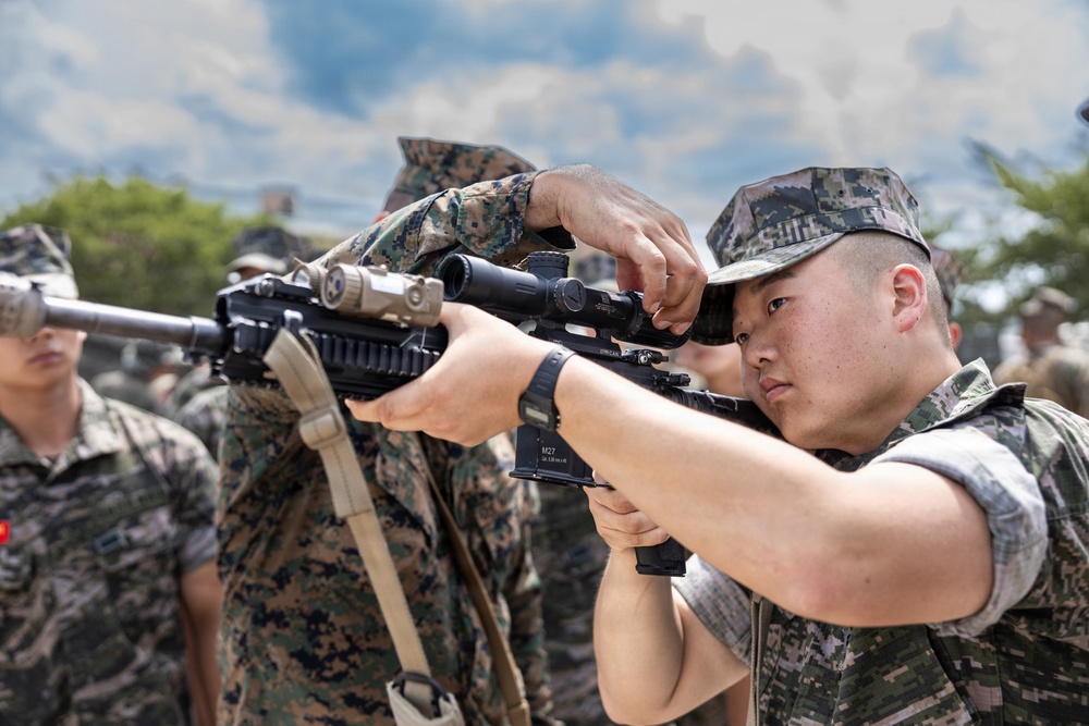KMEP 26.2| U.S. Marines Conduct Static Weapons Showcase