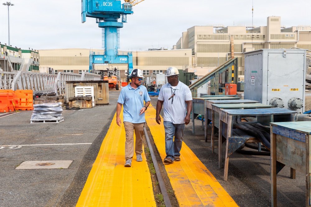 NNSY Teams Prepare Pier 5 for Historic First Visit from USS Gerald R. Ford