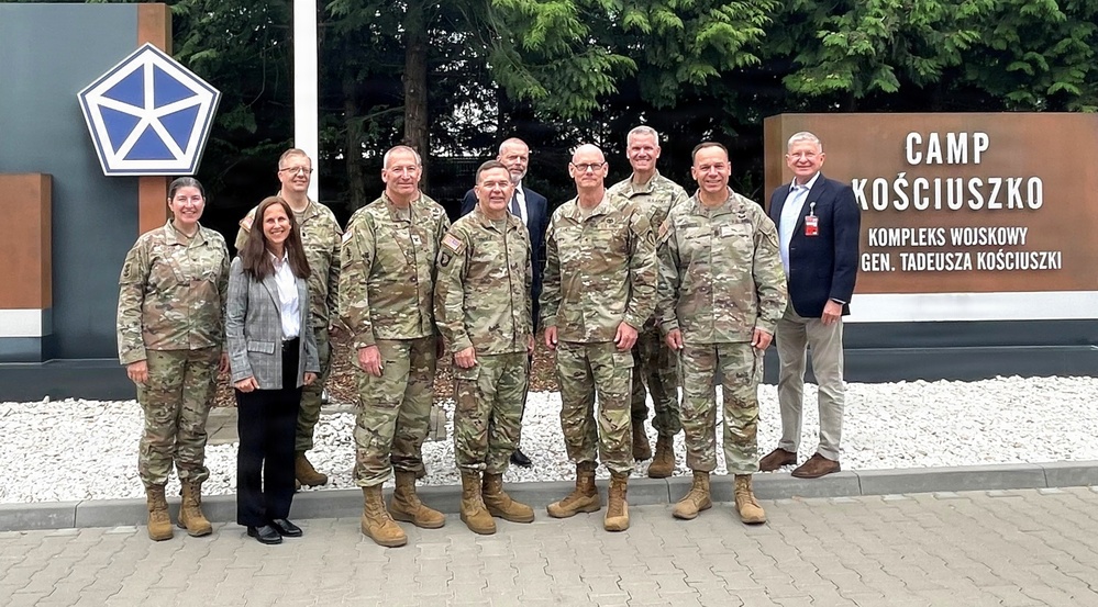 Medical Readiness Command, Europe commander visits V Corps Forward medical facilities in Poland