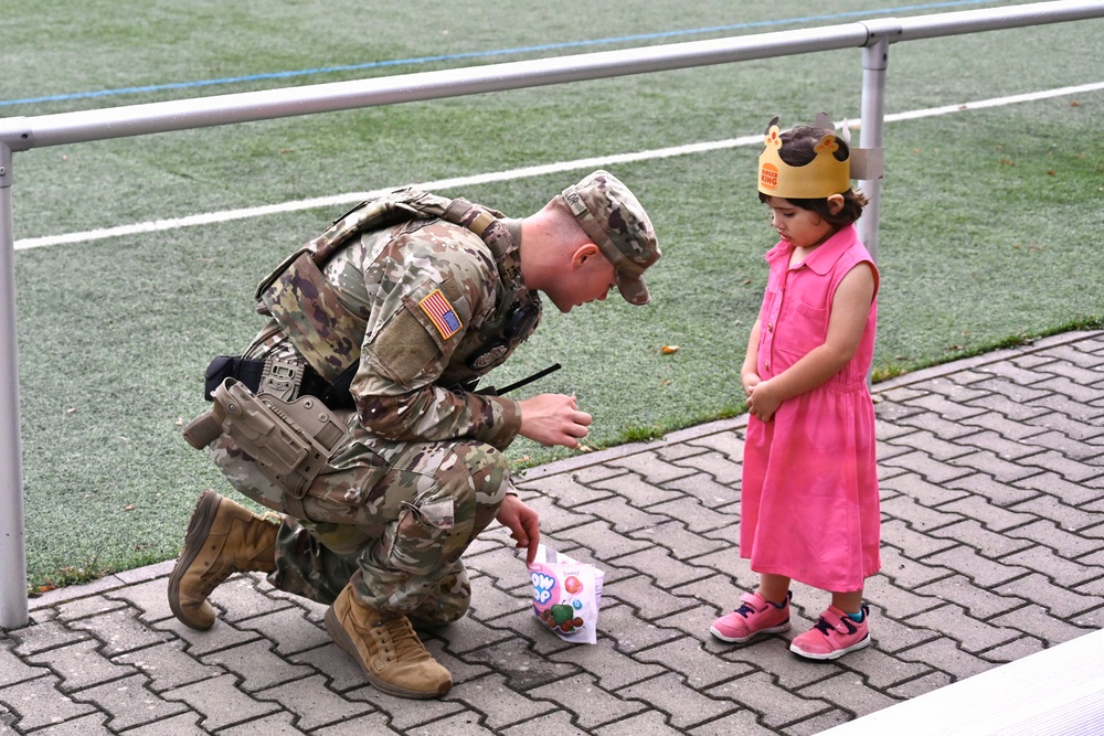 USAG Stuttgart MPs connect with military community during National Night Out