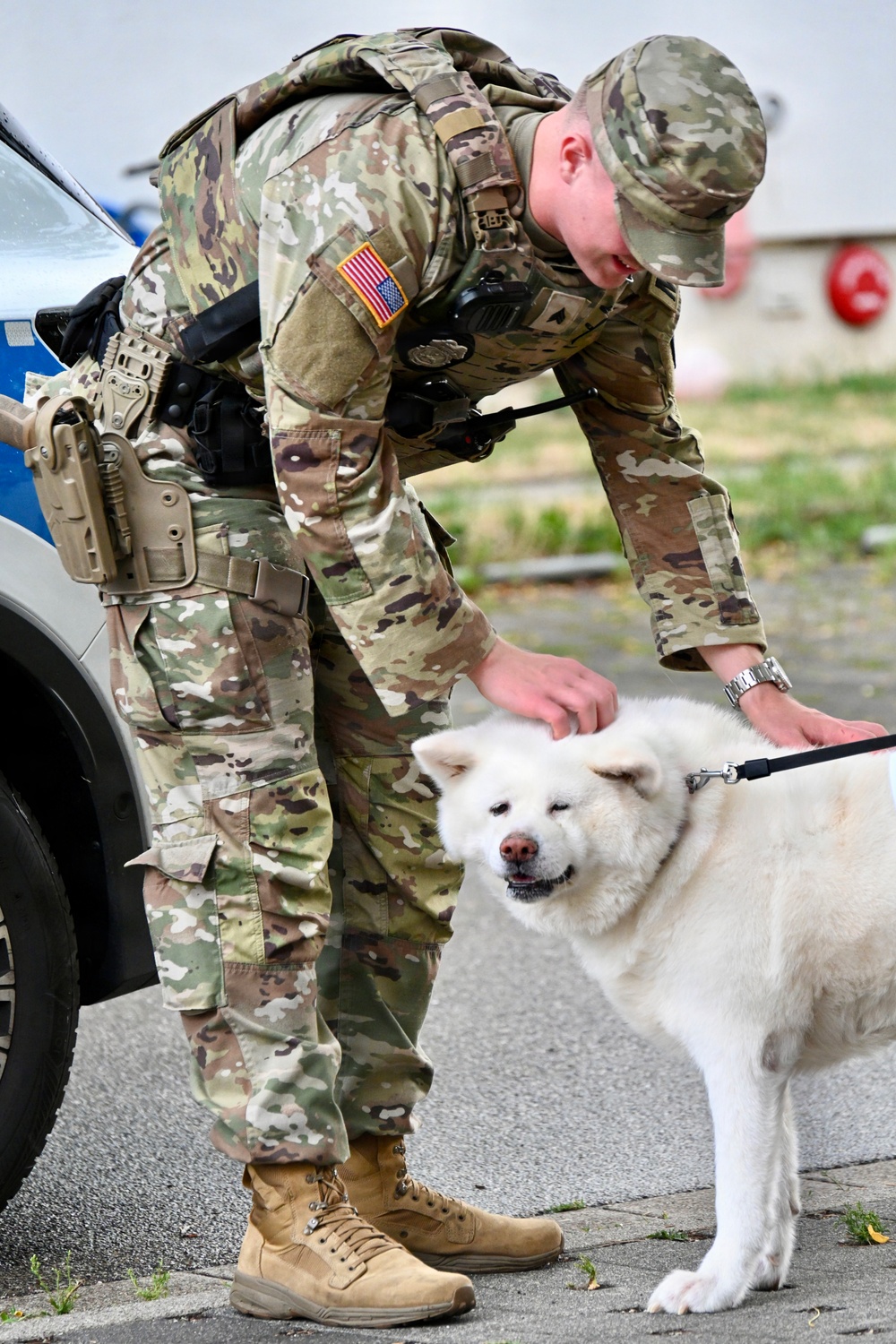 USAG Stuttgart MPs connect with military community during National Night Out