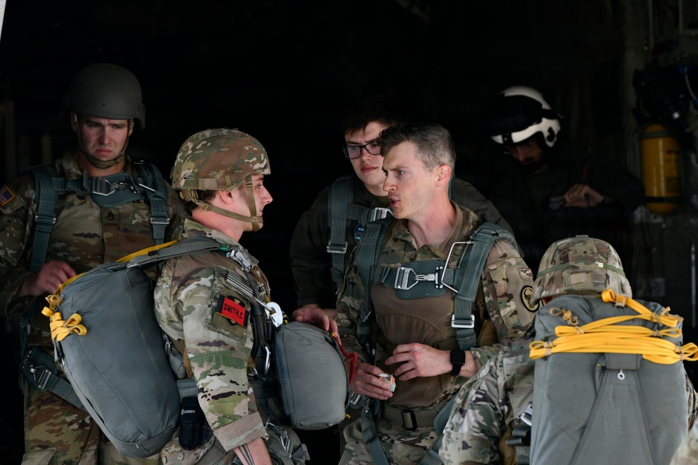 861st Quartermaster Company load on Marine C-130J