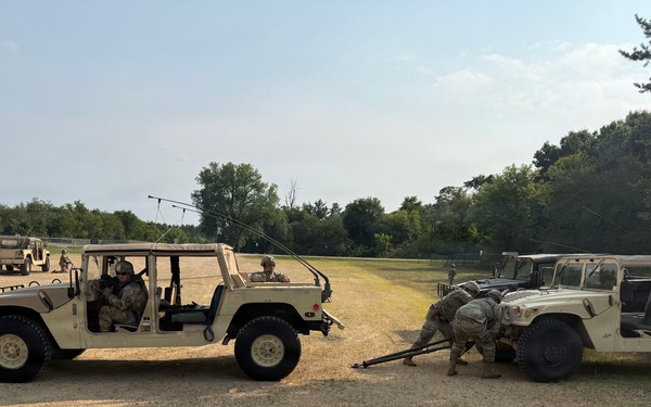 912th FRSD Conducts Vehicle Recovery Training