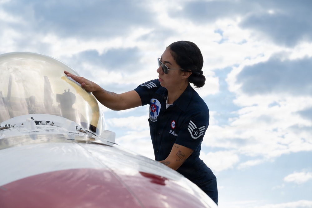 Thunderbirds Arrival