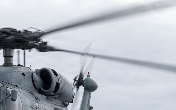 USS Mustin conducts flight operations