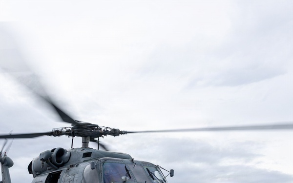 USS Mustin conducts flight operations