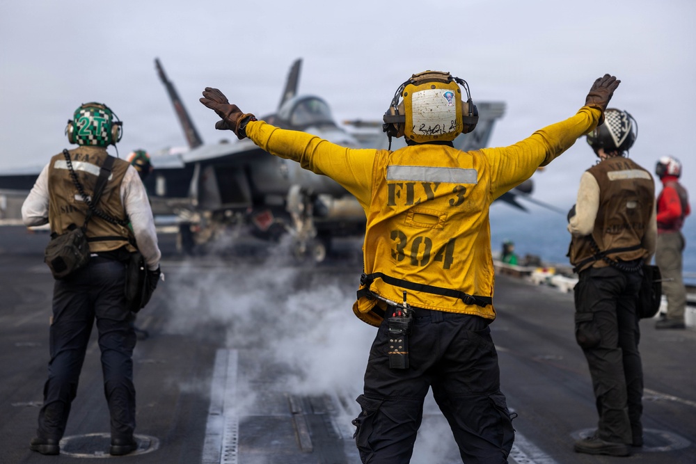 Abraham Lincoln Conducts Flight Operations