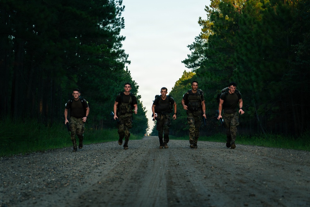ARSOF Soldiers Push Limits at 2026 USASOC Best Squad Competition