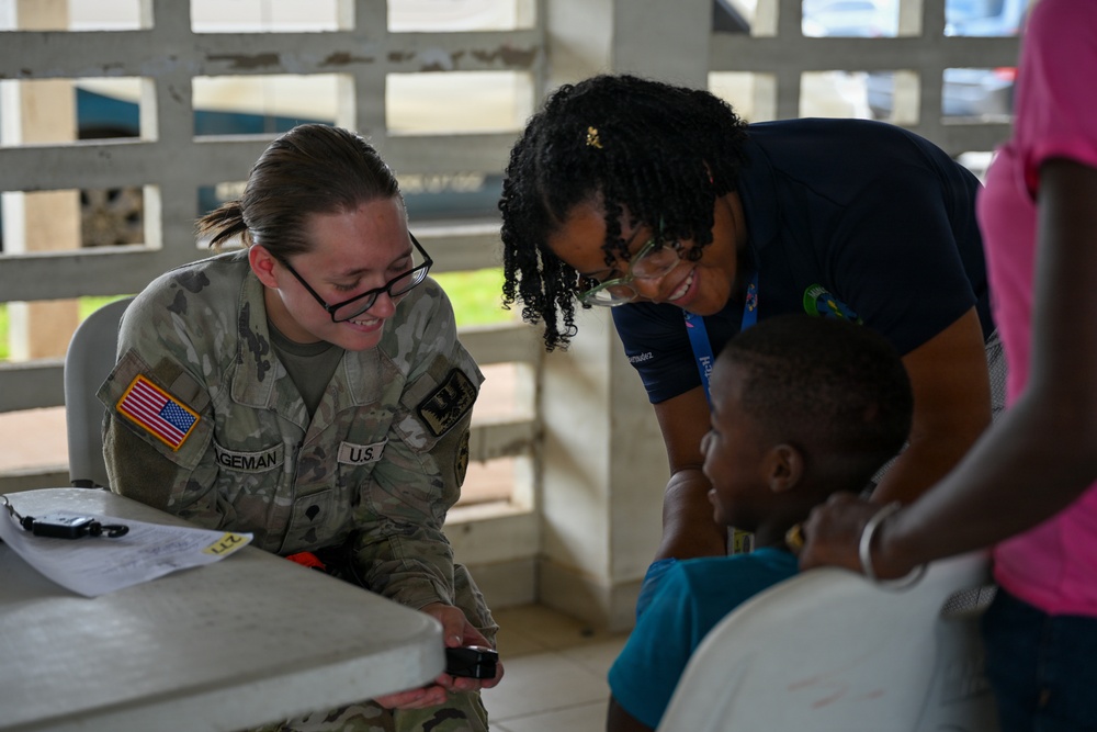 Joint Task Force-Bravo, Missouri Air National Guard and Panama’s Ministerio de Salud participate in a Medical Readiness Training Exercise during PANAMAX 2026