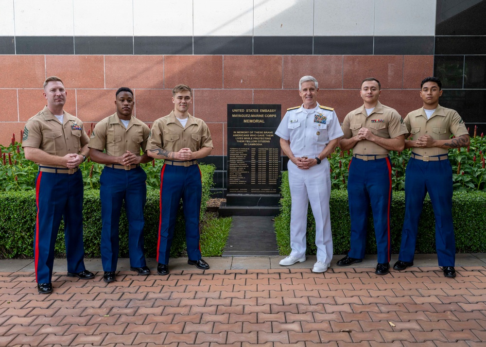 Commander, U.S. Pacific Fleet, Meets With Marine Security Detachment at U.S. Embassy to Cambodia in Phnom Penh