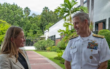 Commander, U.S. Pacific Fleet, Meets With U.S. Charge d'Affaires to Cambodia in Phnom Penh