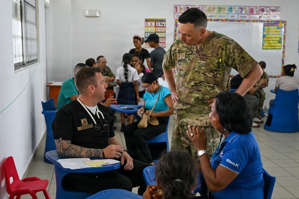 Joint Task Force-Bravo, Missouri Air National Guard and Panama’s Ministerio de Salud participate in a Medical Readiness Training Exercise during PANAMAX 2026