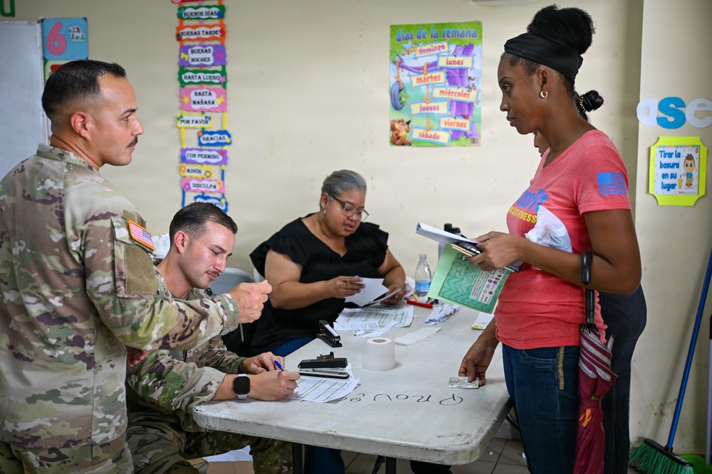Joint Task Force-Bravo, Missouri Air National Guard and Panama’s Ministerio de Salud participate in a Medical Readiness Training Exercise
