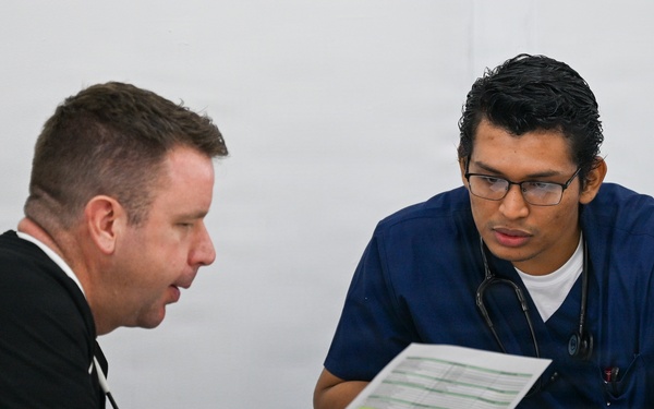 Joint Task Force-Bravo, Missouri Air National Guard and Panama’s Ministerio de Salud participate in a Medical Readiness Training Exercise
