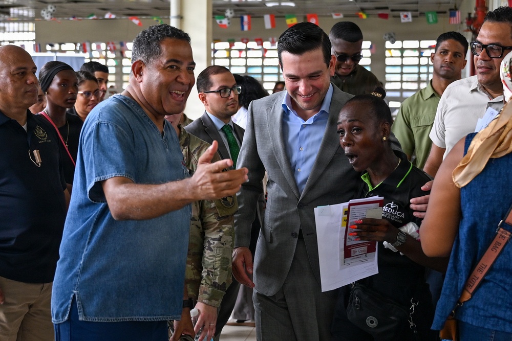Joint Task Force-Bravo, Missouri Air National Guard and Panama’s Ministerio de Salud participate in a Medical Readiness Training Exercise