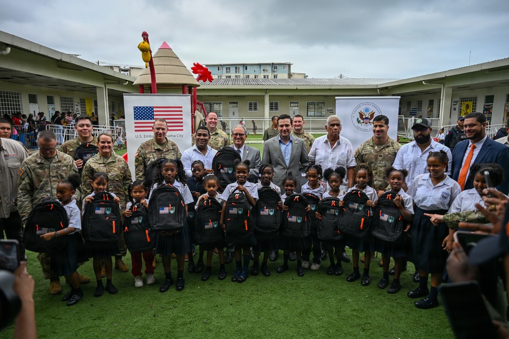 Joint Task Force-Bravo, Missouri Air National Guard and Panama’s Ministerio de Salud participate in a Medical Readiness Training Exercise