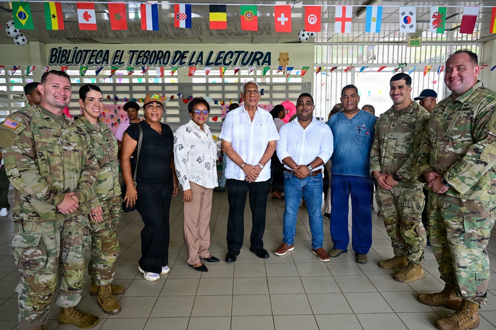 Joint Task Force-Bravo, Missouri Air National Guard and Panama’s Ministerio de Salud participate in a Medical Readiness Training Exercise