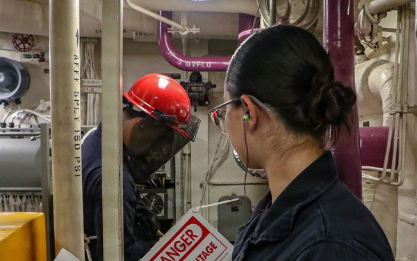 Frank E. Petersen Jr. Sailors Conduct Maintenance
