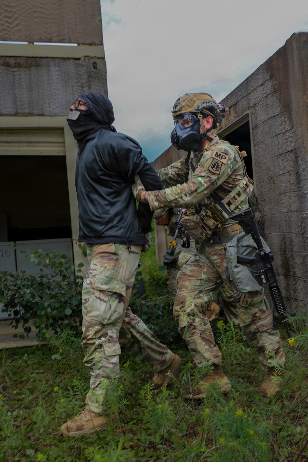 340th Military Police Company conducts cordon and search training during WAREX