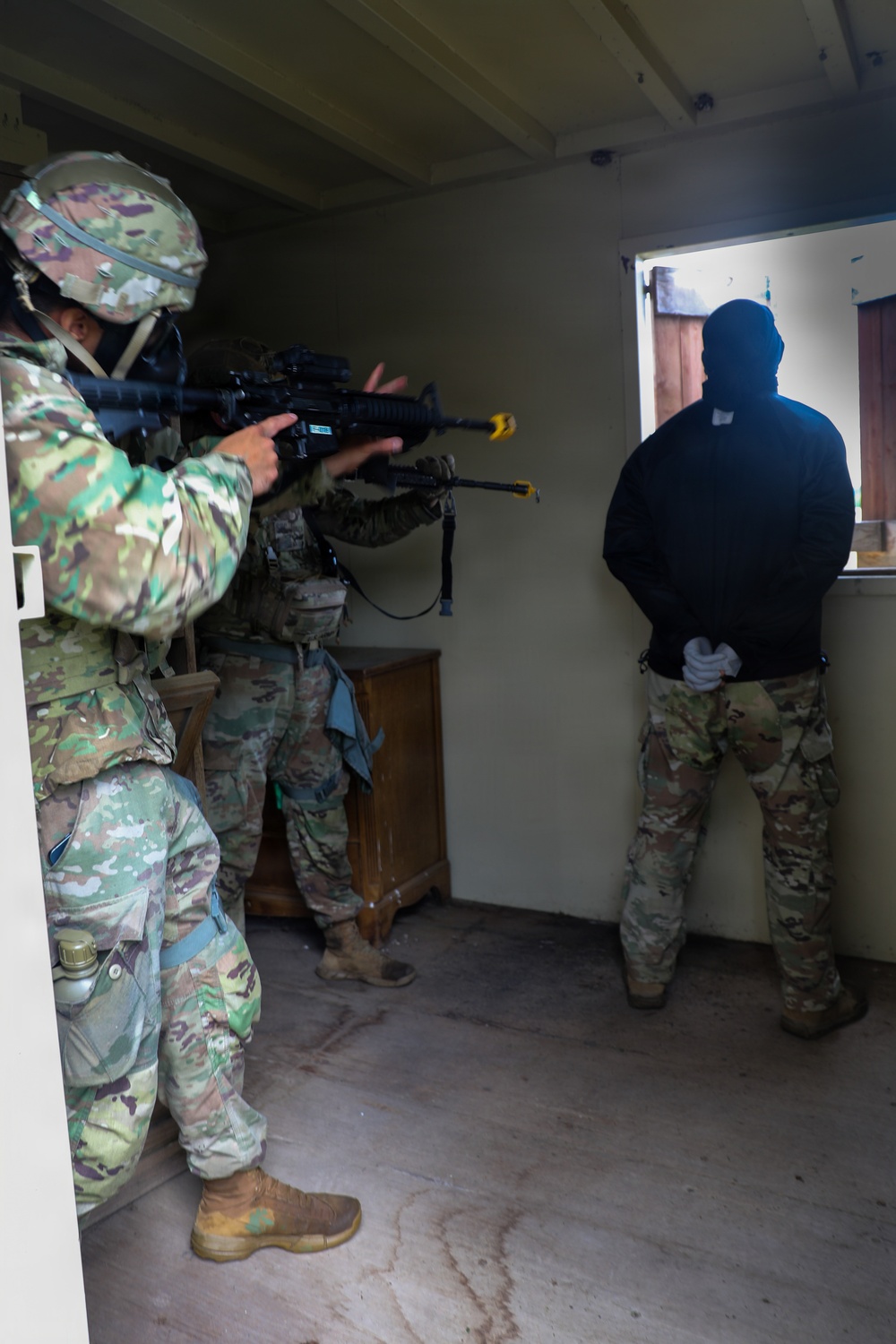 340th Military Police Company conducts cordon and search training during WAREX