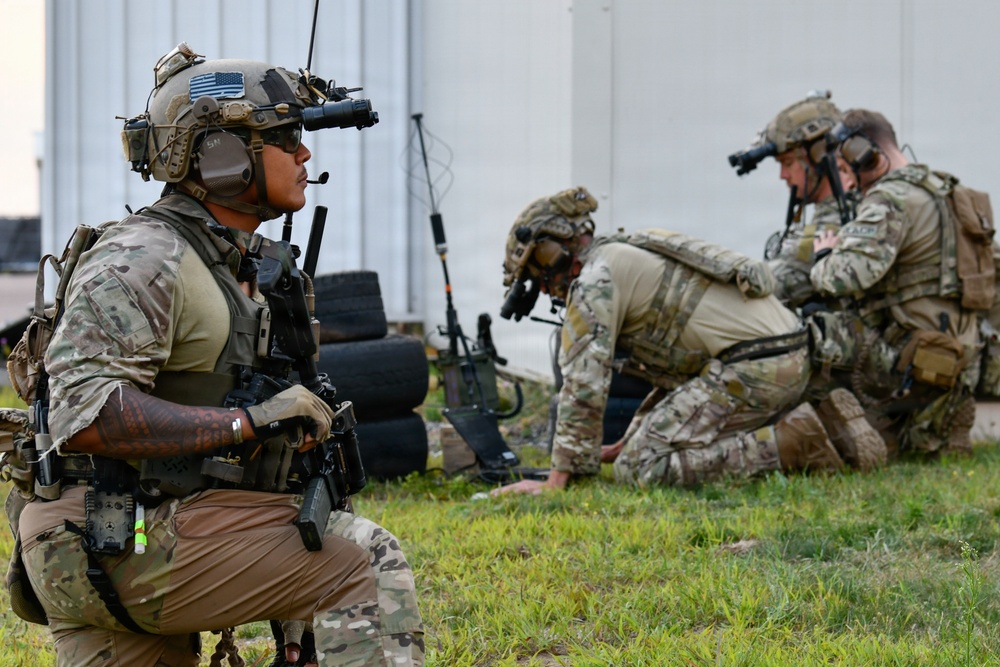 Air Force TACPs simulate NEO during Northern Strike 26-2