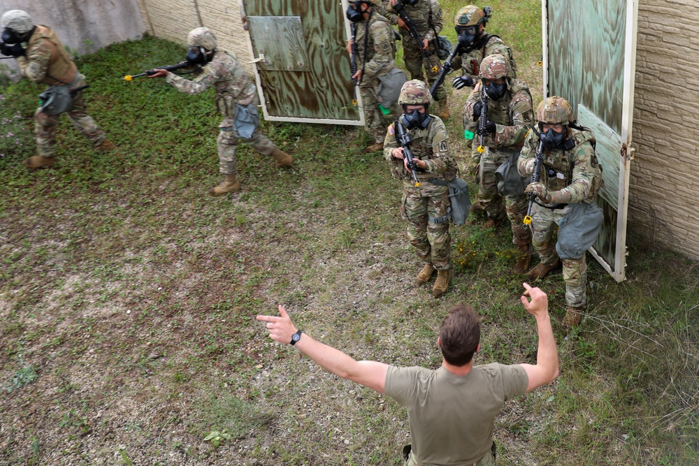 340th Military Police Company conducts cordon and search training during WAREX