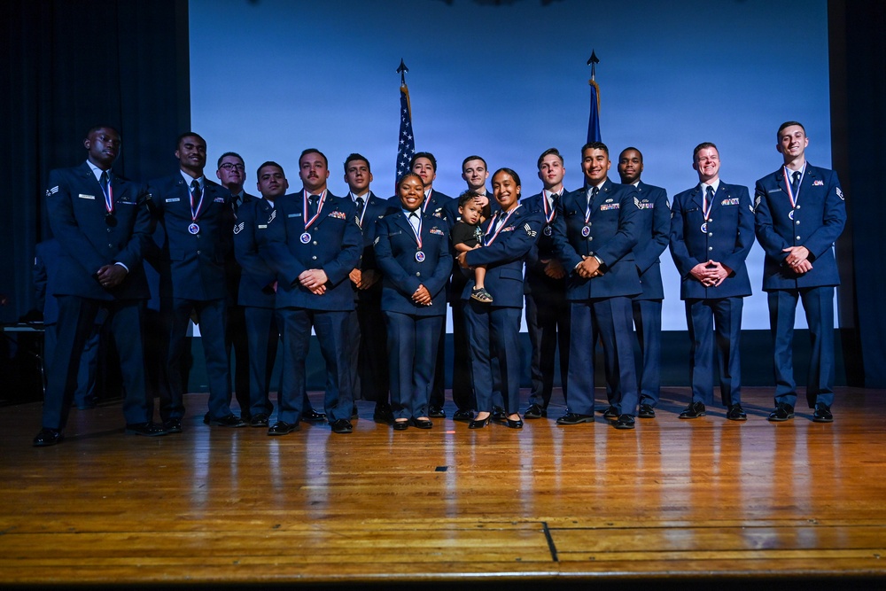 ALS Class 26-5 Steps into Leadership