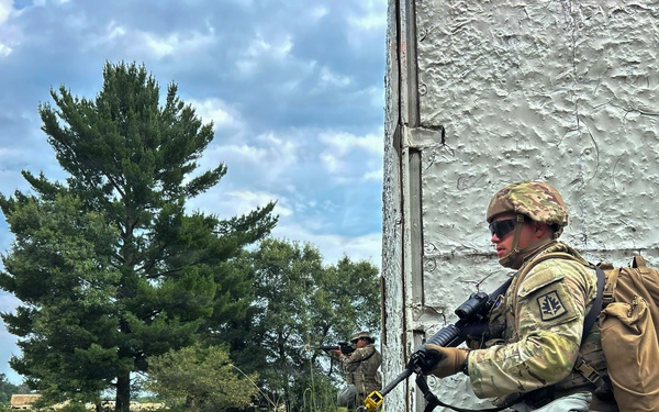 340th Military Police Company conducts cordon and search training during WAREX