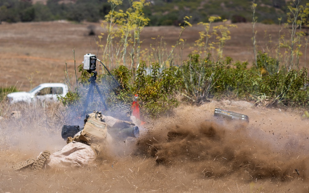 SOI-West and NAVSEA Conduct MAAWS Munition Tests - Bunker Construction with 1st CEB Day 3