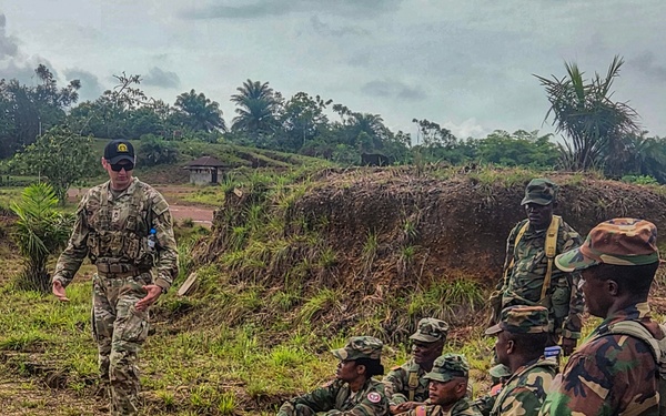SETAF-AF and Army partners turn Liberian NCOs into drill sergeants