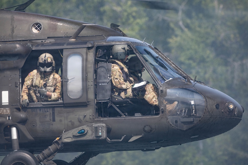 2-158th AHB Overwater Self-Recovery Training