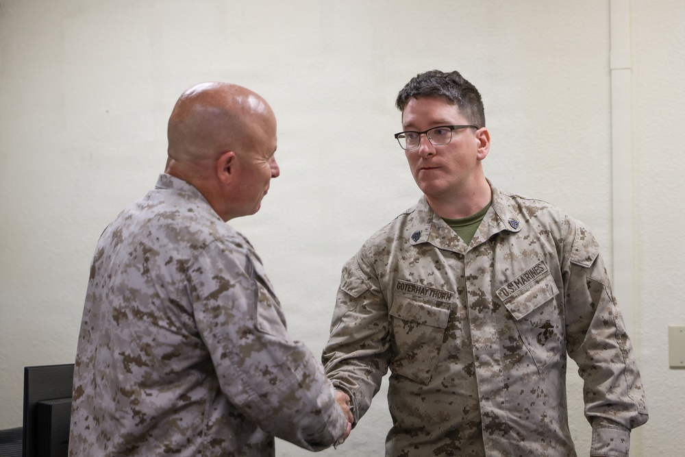 Maj. Gen. Sullivan meets with JTF-SB Marines