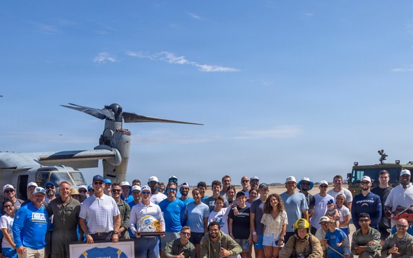 TOUCHDOWN!: LA Chargers visits MCAS Miramar