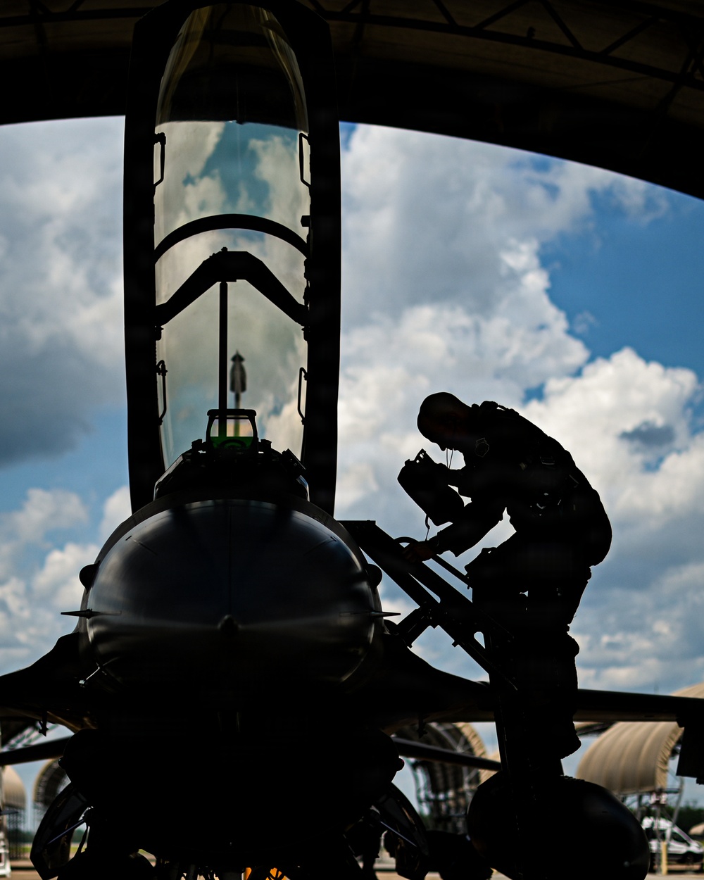 One Percent: Aircrew Performance Team helps F-16 pilot defy grounding odds
