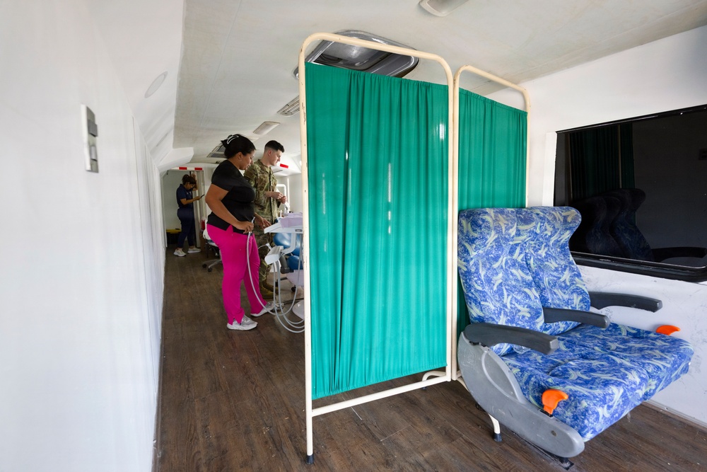Rapid repairs, teamwork keep dental care moving during Amistad 2026