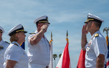 NAVSUP Fleet Logistics Center San Diego Holds Change of Command Ceremony