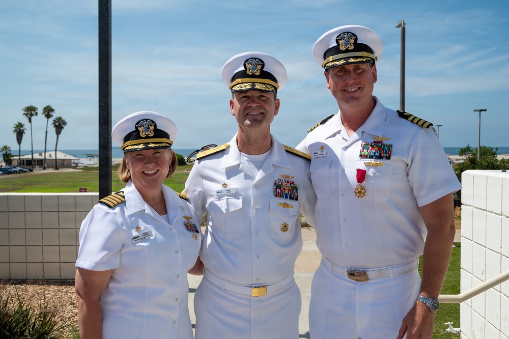 NAVSUP Fleet Logistics Center San Diego Holds Change of Command Ceremony