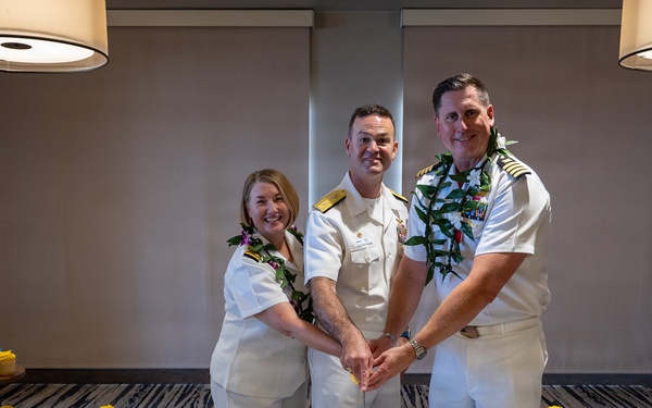NAVSUP Fleet Logistics Center San Diego Holds Change of Command Ceremony