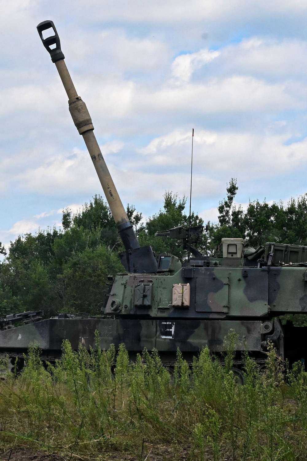1-201 Field Artillery Performs Fire Missions at Northern Strike