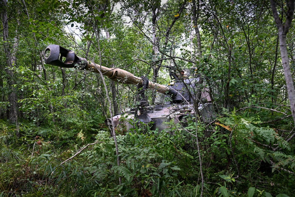 1-201 Field Artillery Performs Fire Missions at Northern Strike