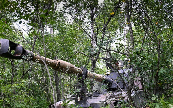 1-201 Field Artillery Performs Fire Missions at Northern Strike