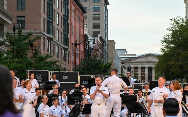 U.S. Navy Band Performs the 6th Annual Concert on the Avenue